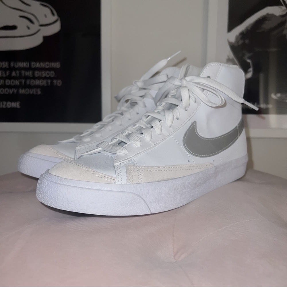Nike Blazers Mid 77